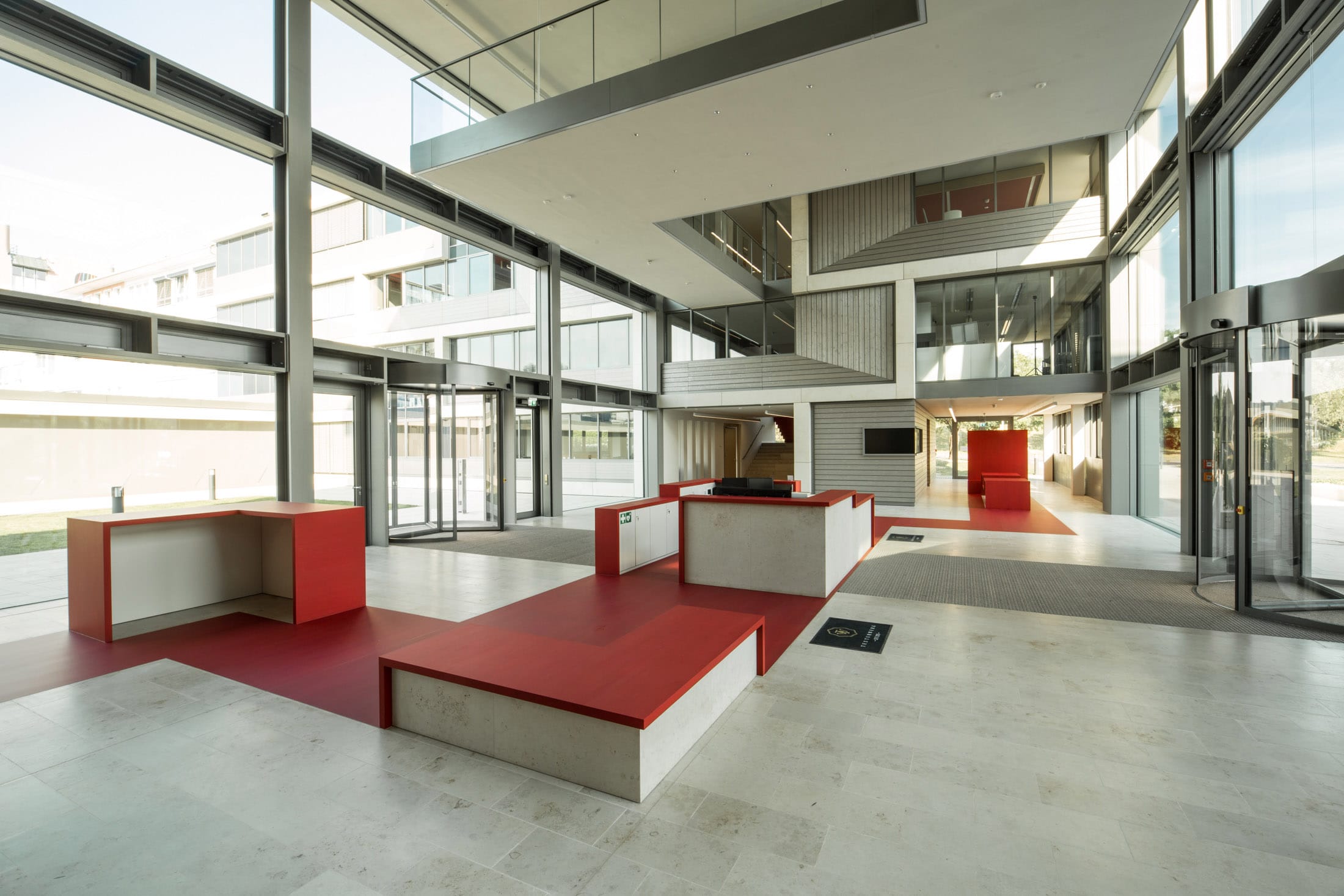 Roter Pinselstrich Malerhandwerks