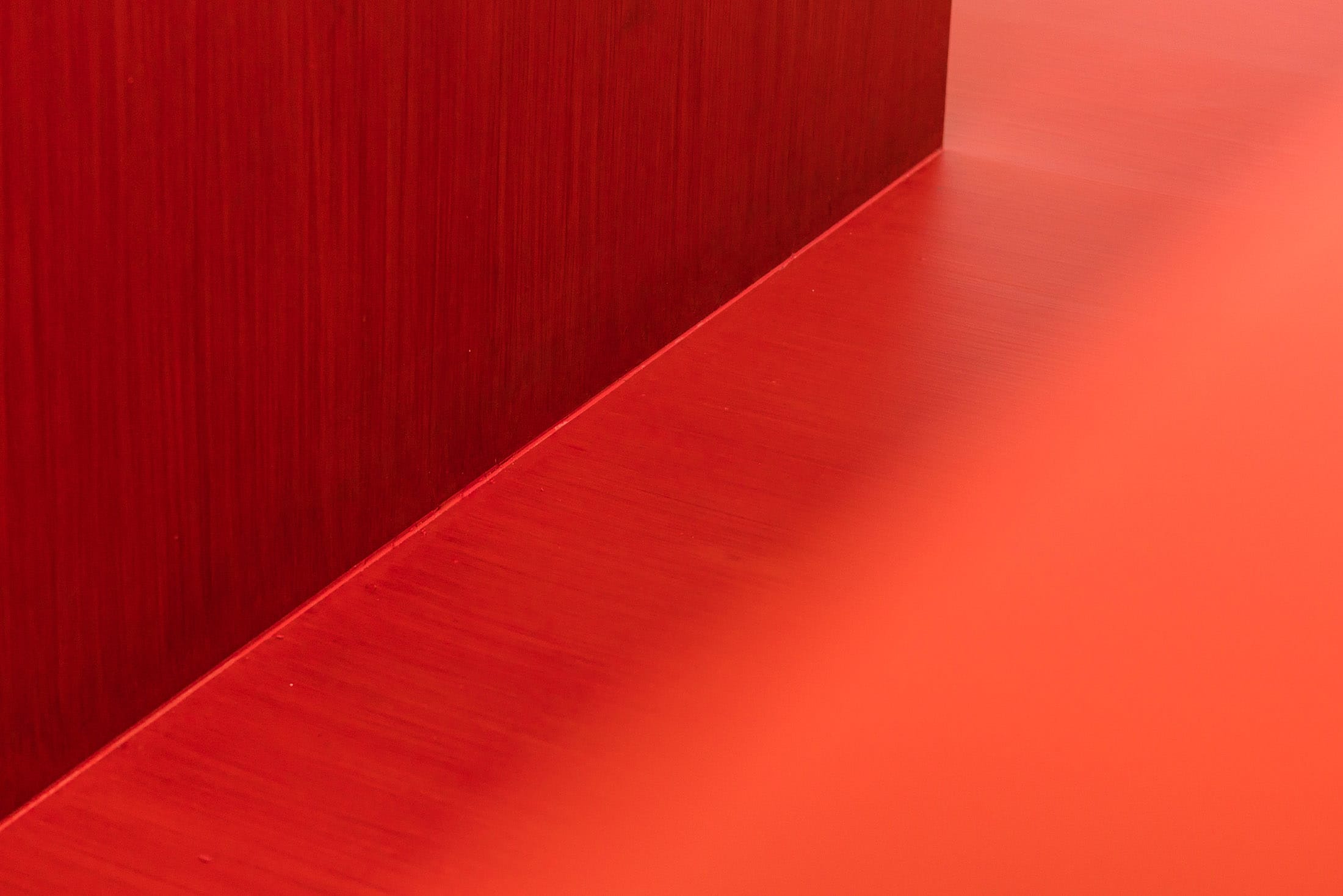 Roter Pinselstrich Malerhandwerks